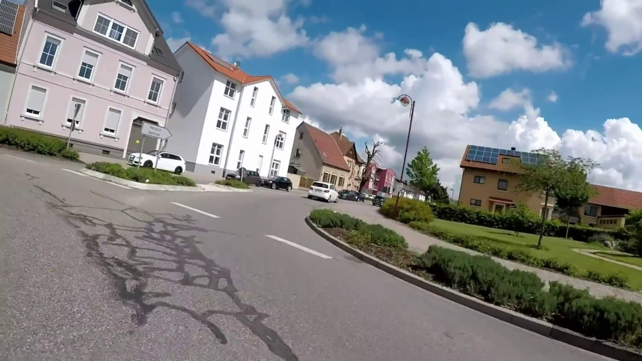 Fahrt durch Graben Neudorf