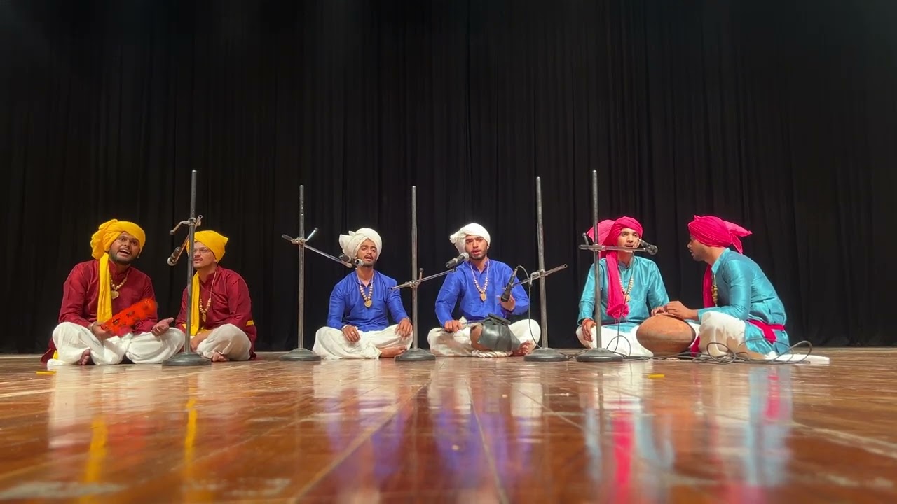 NSS Volunteers present Haryanvi Culture at International confrence of Physics Department