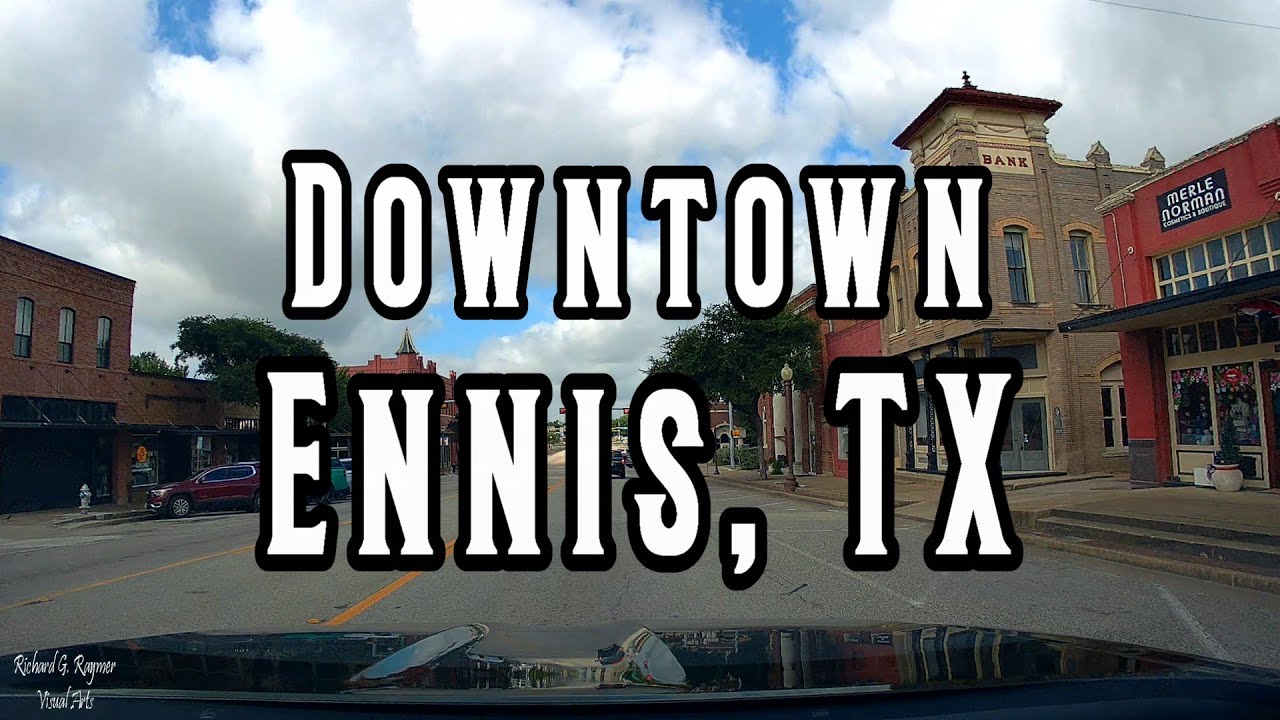 Driving Downtown Ennis, TX (Dash Cam)