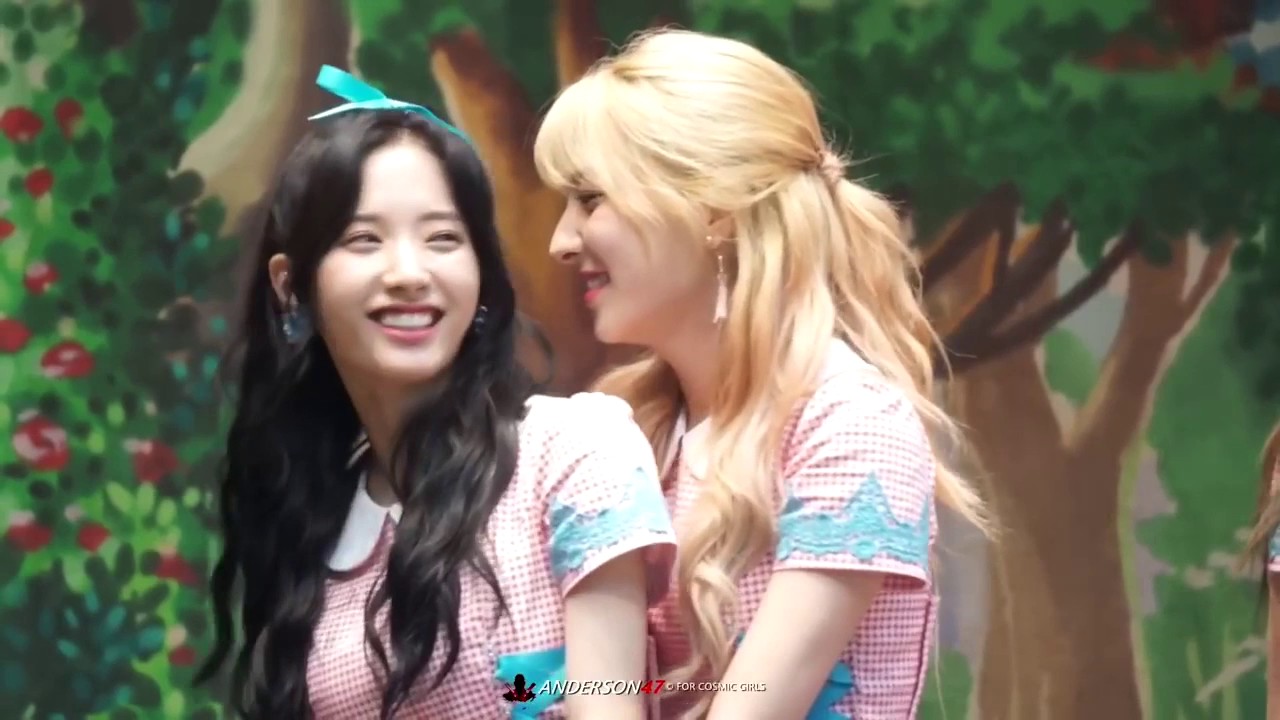 wjsn Eunseo and Bona cute moments