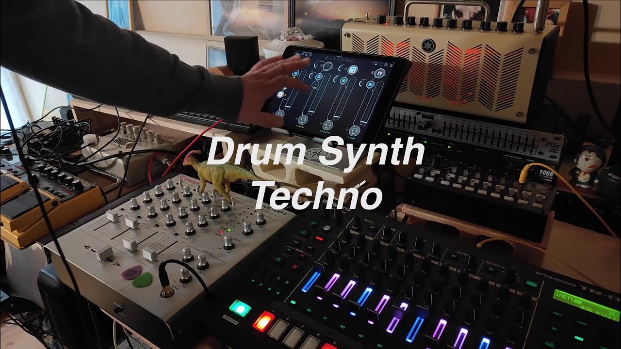 DrumSynth 305 - Minimal Techno 120BPM - Tr8s ,iPad synth 