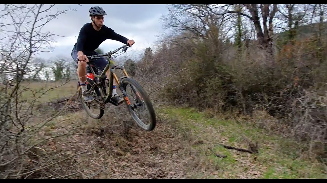 giornata a fare CASINO nella FORESTA, Vincigliata trail building