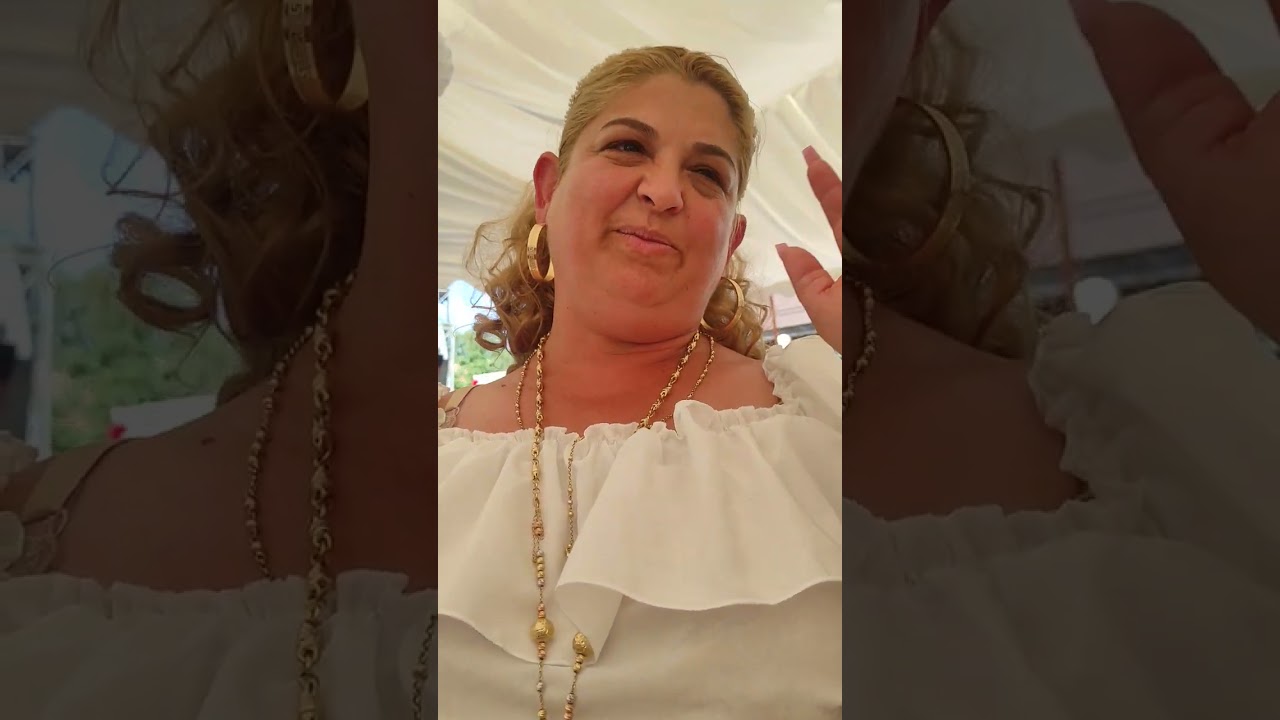 bulibașa de la Strehaia,,se distrează cu bubu Mex