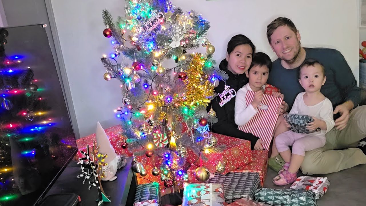 #368 Niềm vui của các con khi đến dịp Noel. Chúc ông bà cô chú anh chị em giáng sinh an lành 