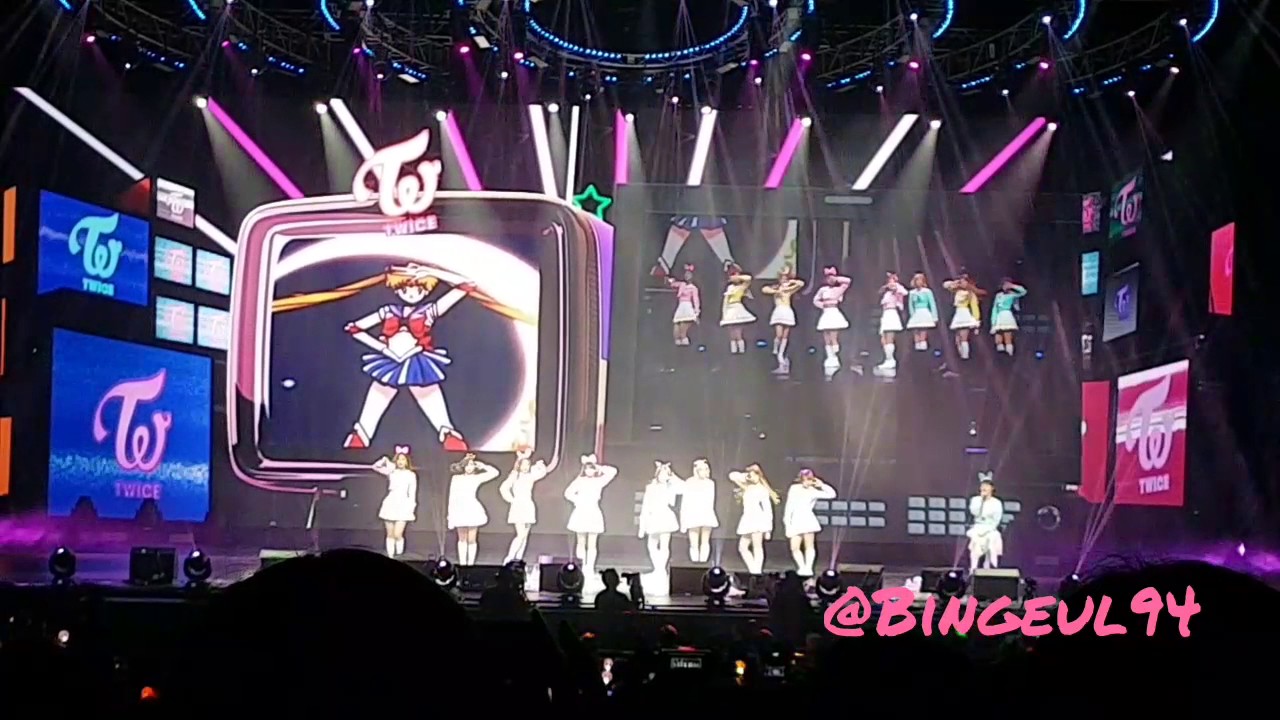 [FANCAM] 170429 TWICELAND in SG-Sailormoon
