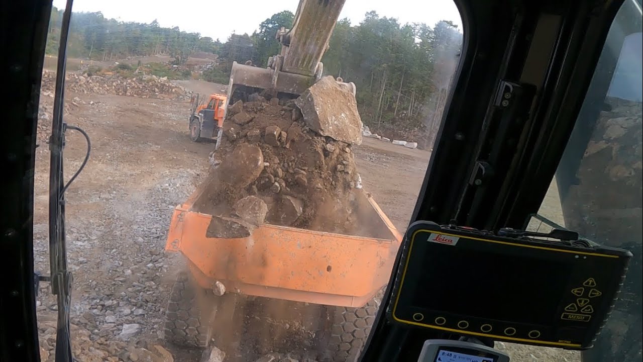 High Power Cleanup!!🤩 Cat 390 F “flat benching” remains of a blasted ridge!😋