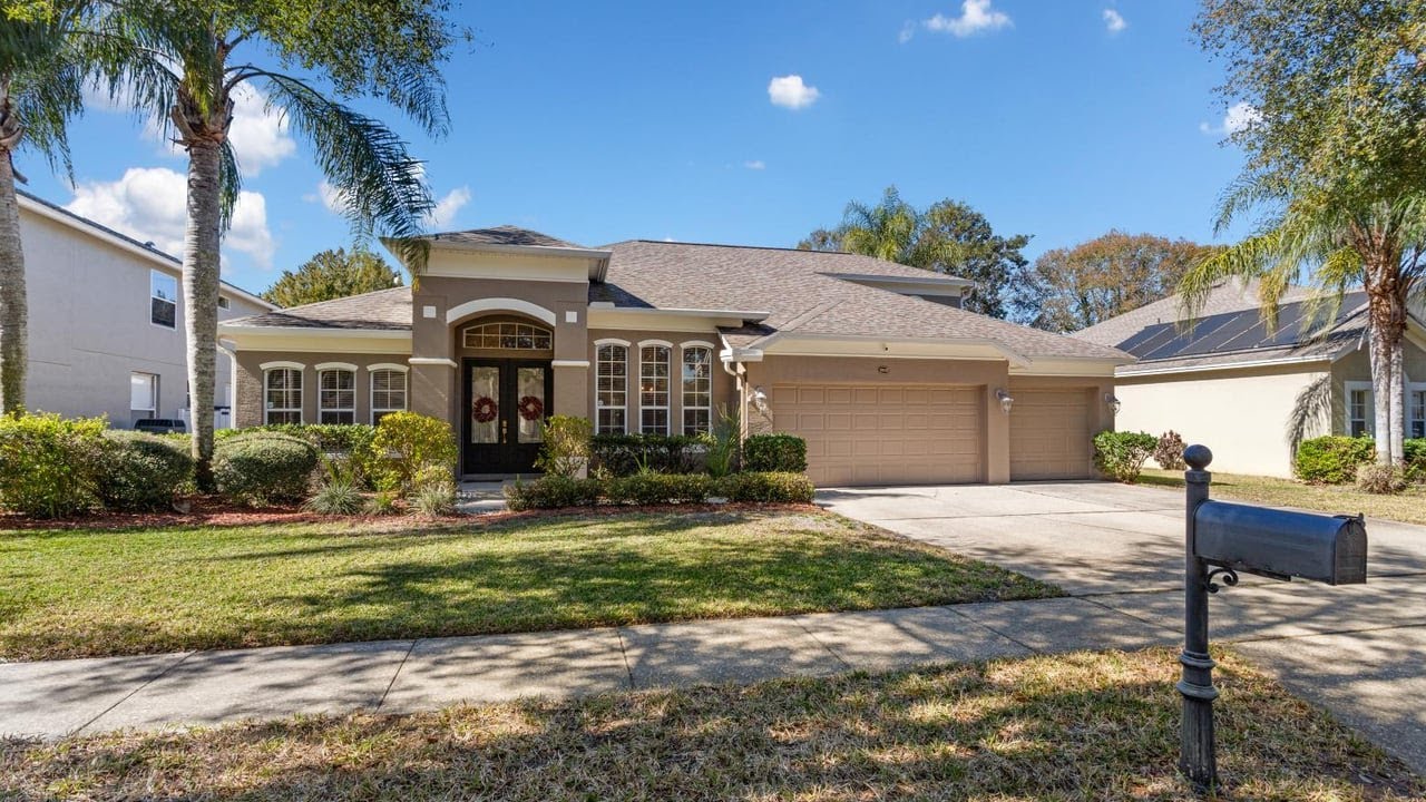 5608 Bear Stone Run, Oviedo, FL
