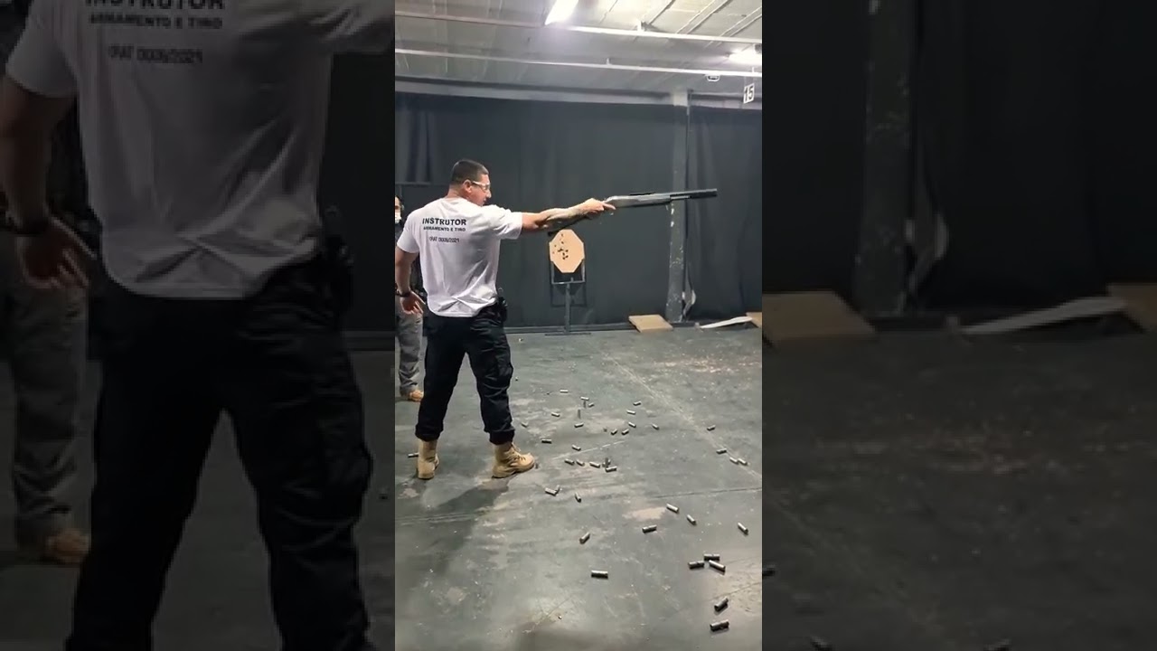 ATIRANDO DE CALIBRE 12 COM UMA M&Atilde;O S&Oacute;...