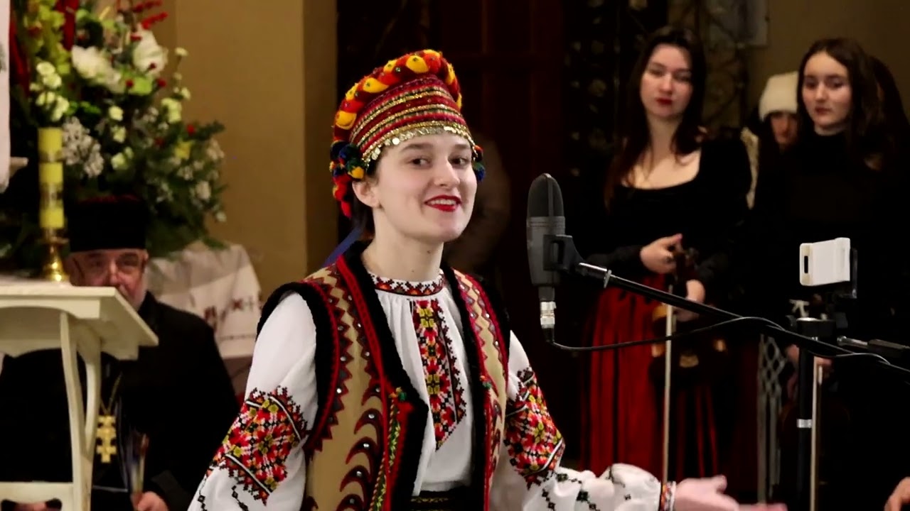 Народний ансамбль пісні і танцю «Черемош» Львівського національного університету ім. І. Франка