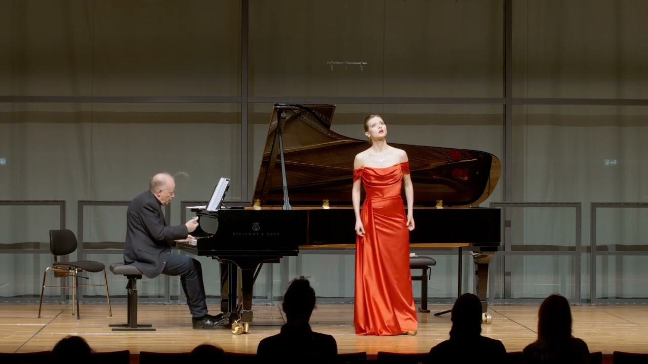 Anastasia Churakova &ndash; Arie der Bubikopf Viktor Ullmann Der Kaiser von Atlantis
