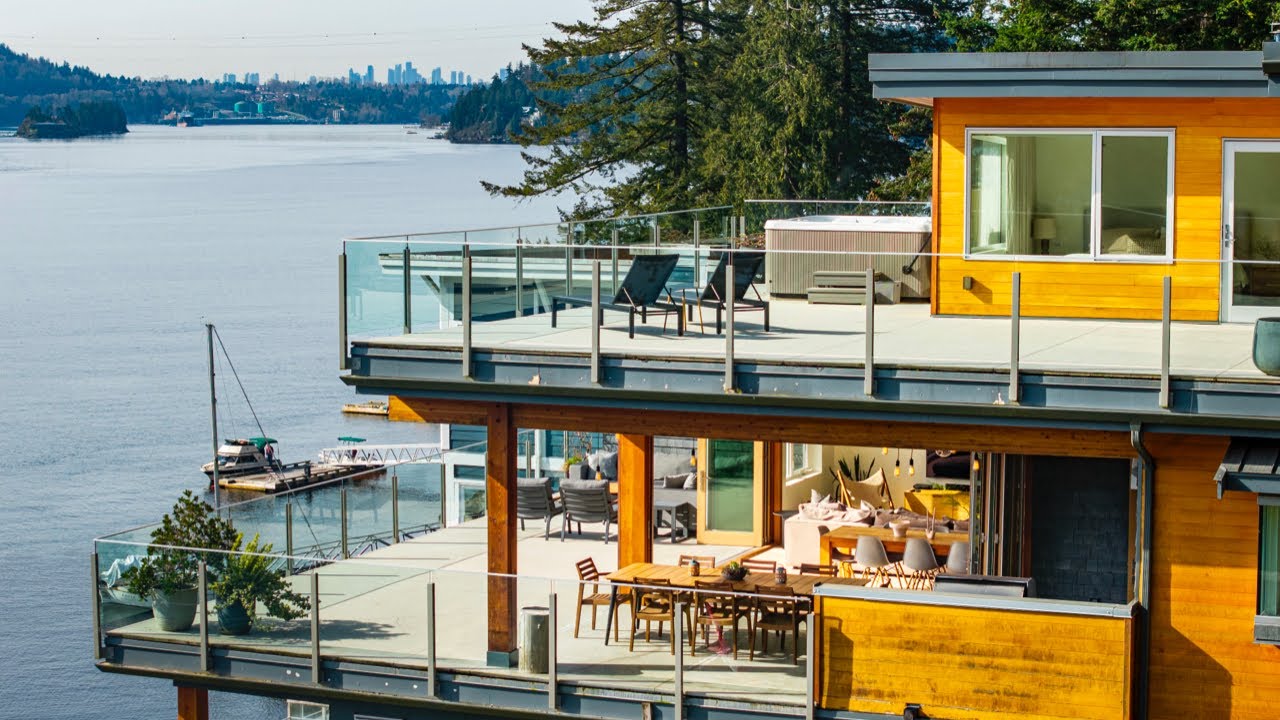 Waterfront Luxury in North Vancouver