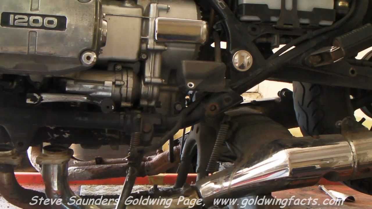 Honda GL1200 Goldwing Engine Removal