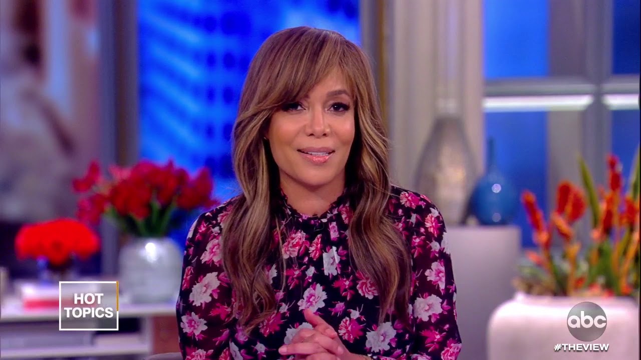 Sunny Hostin Announces New Book 'Summer on the Bluffs' | The View