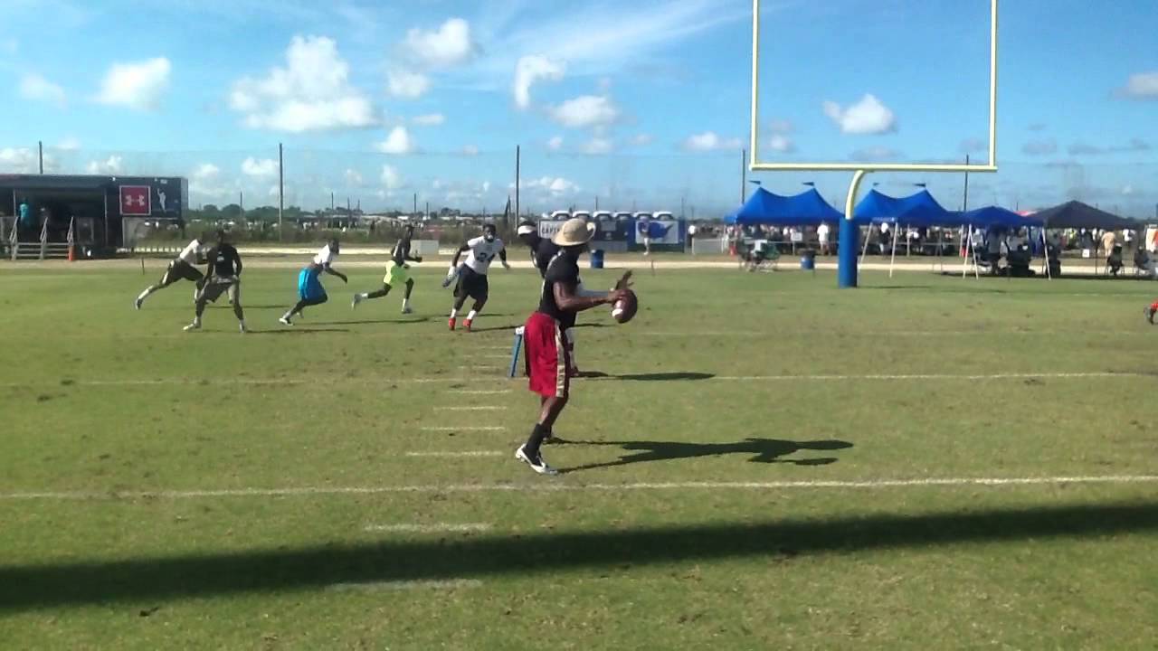 QB De'Andre Johnson