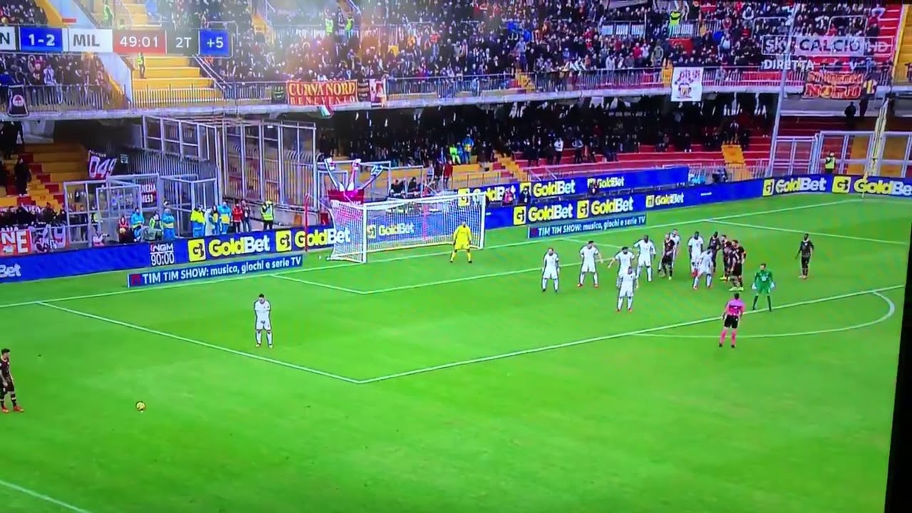 BENEVENTO: IL GOL DI BRIGNOLI PAZZESCO! (Sky Sport)
