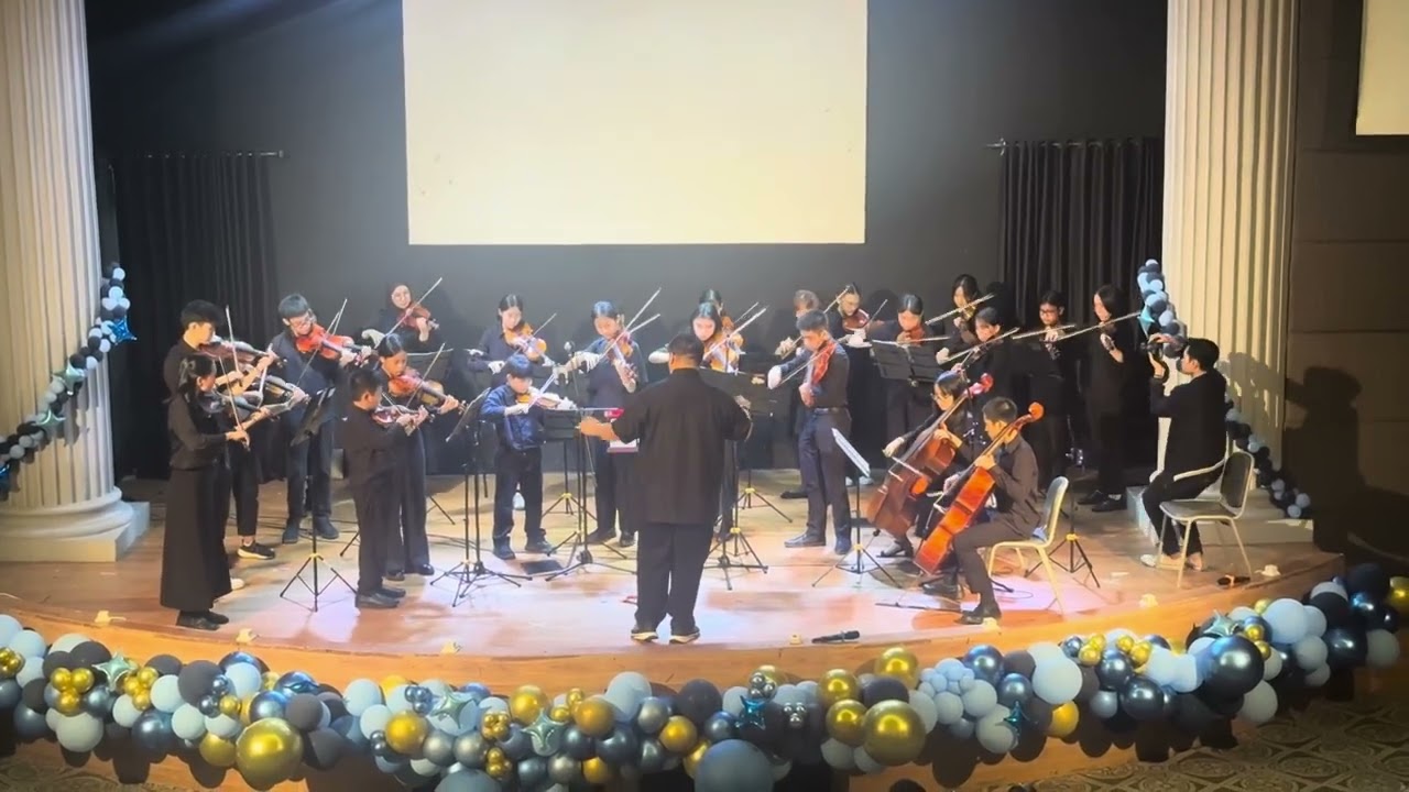 DANCE OF THE TUMBLERS by Camerata Indonesia (SMCMC)