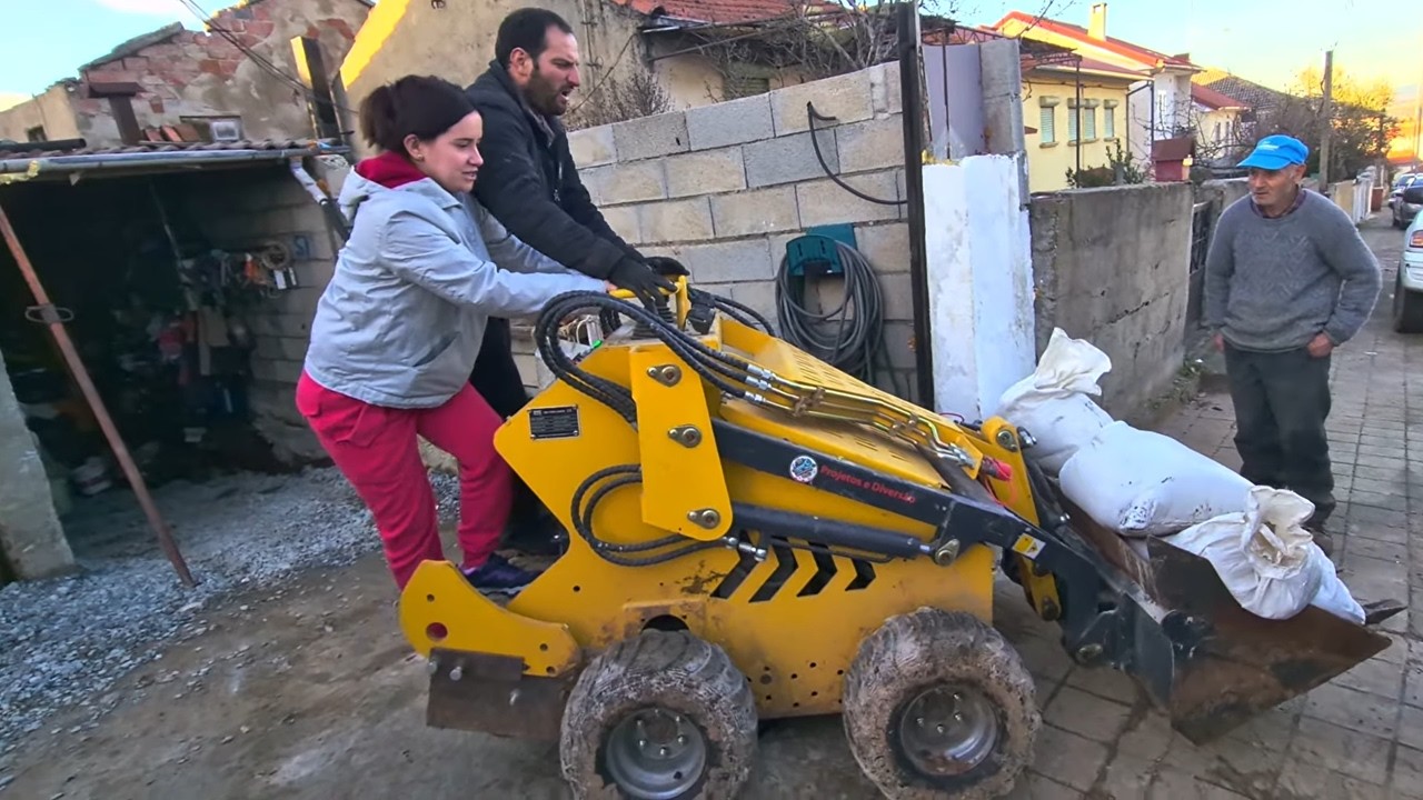 Chinese Mini Skid Steer Loader – Power Test Lifting Heavy Sand Bags! 💪 | Mini Skid Steer Review