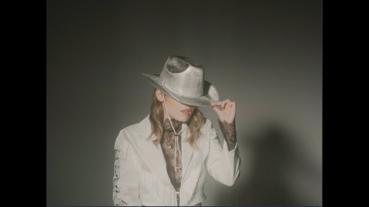 Cœur de pirate - T'es belle [vidéoclip officiel]