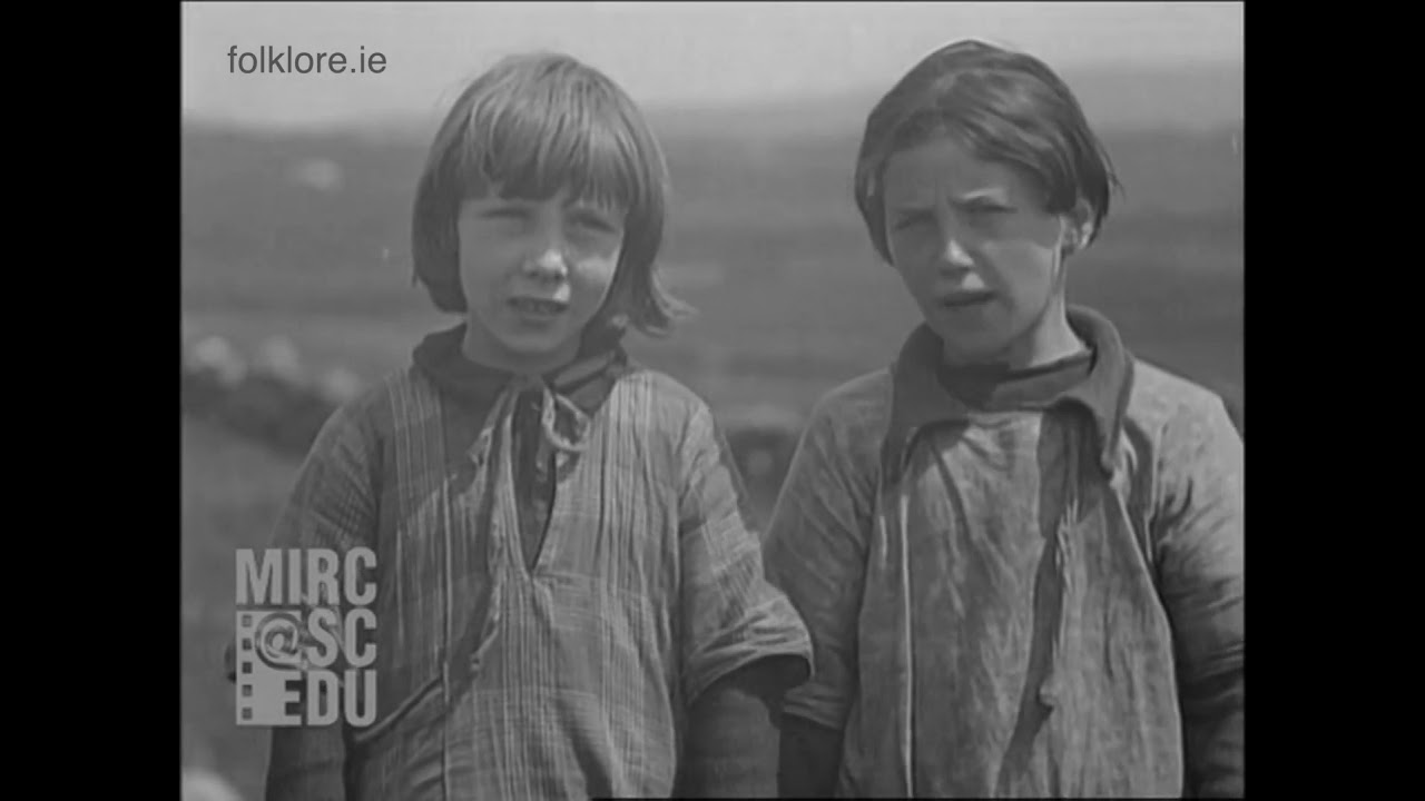 Irish School Children Singing - 1929