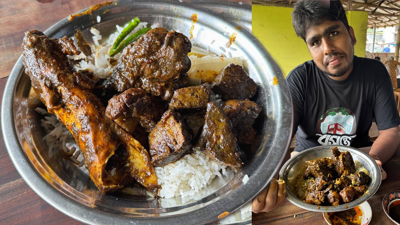 Eating Lunch(Rice & Spicy Meat Curry/ Kala Bhuna, Huge Nalli) With Friends at Foysal Hotel Nowhata