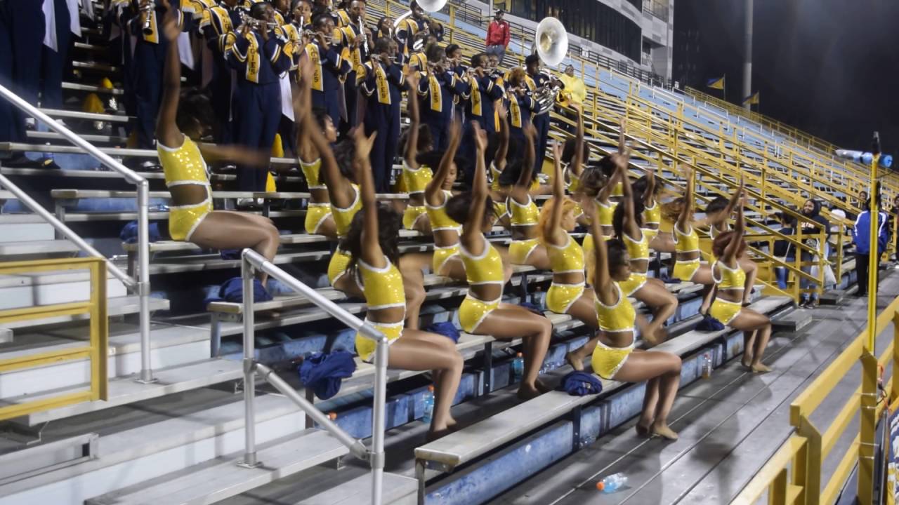 VELVET ROPE - N.C. A&T BGMM GOLDEN DELIGHT vs NSU - 10.6.16 - Blue and Gold Marching Machine