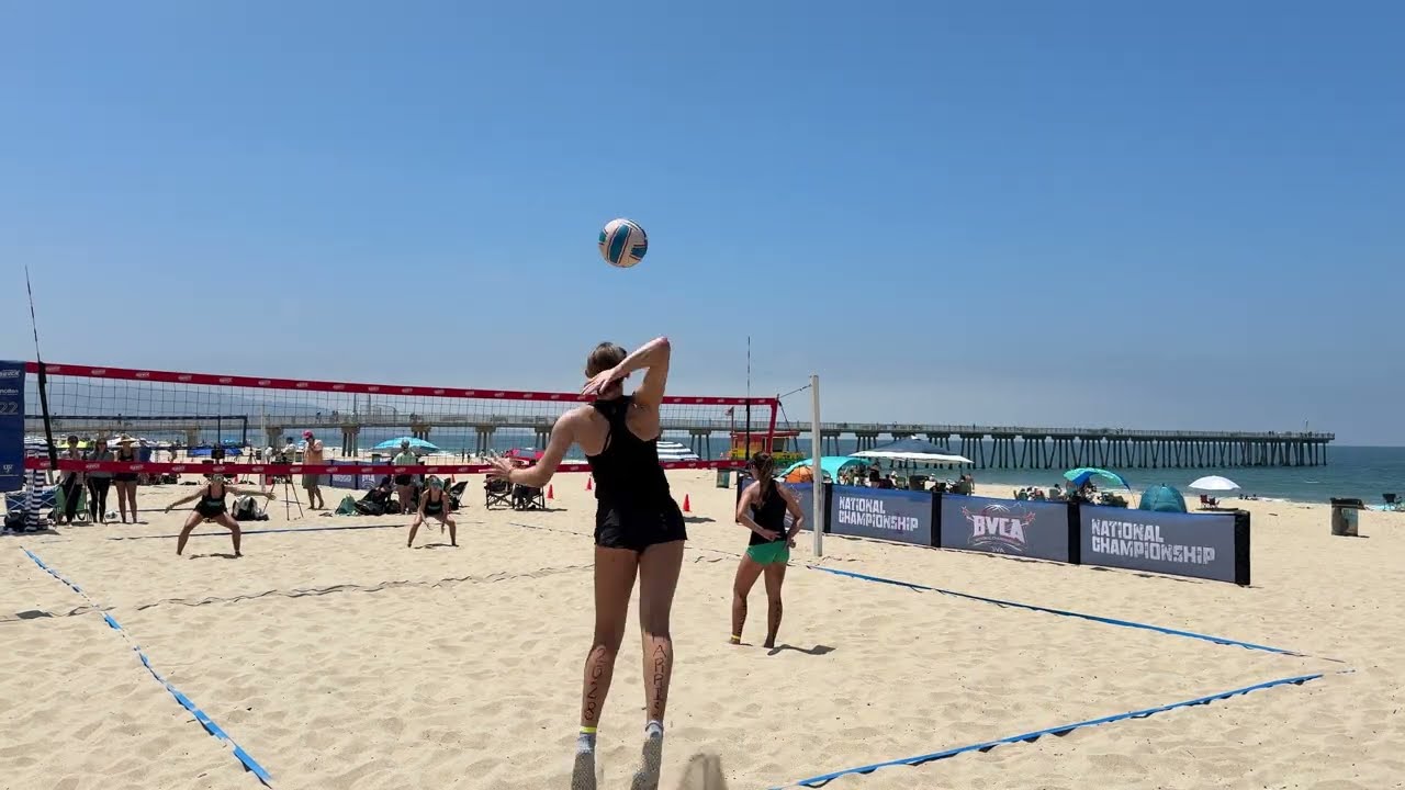 7/7/25 - Match 2 - Harris and Hartwell vs Emma Burnside & Issy Cummings - Set 1