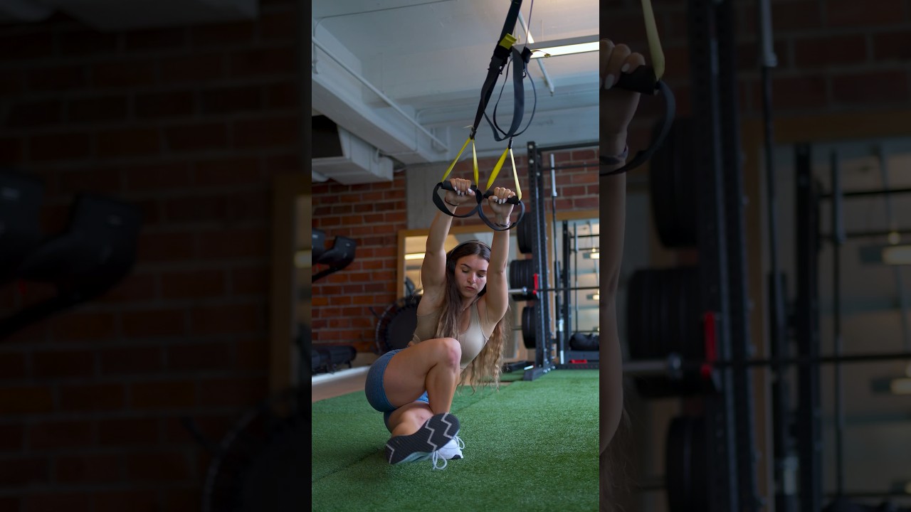 TRX is a great way to practice the mobility & flexibility needed 🔥 #squats #fitness #gym #mobility