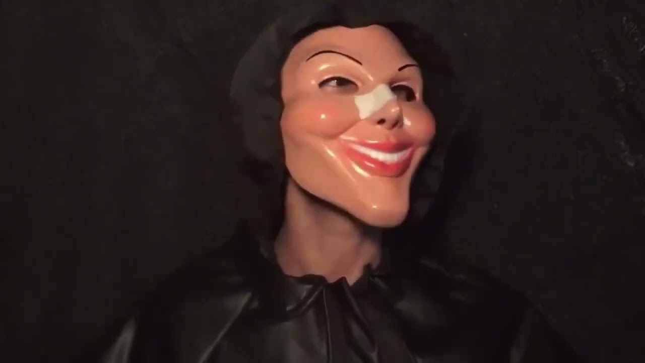 What Happens in a Man's Mind When You Stop Chasing His Validation