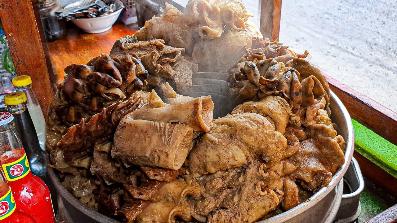LEGENDARIS !! BELI BAKSO 10 RIBU GRATIS TETELAN SAK AMBREK,SAMPAI BISA BERANGKAT HAJI SUAMI ISTRI