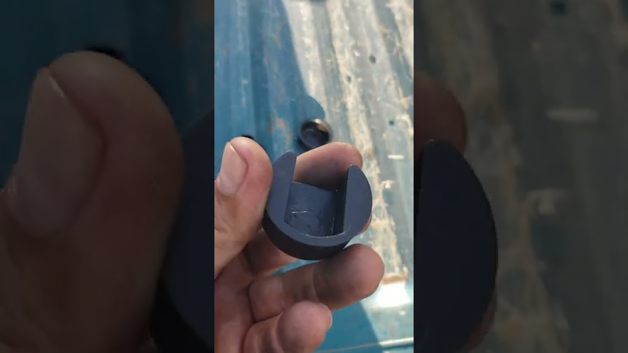 1994 Ford Ranger XL tailgate hinge bushings replacement