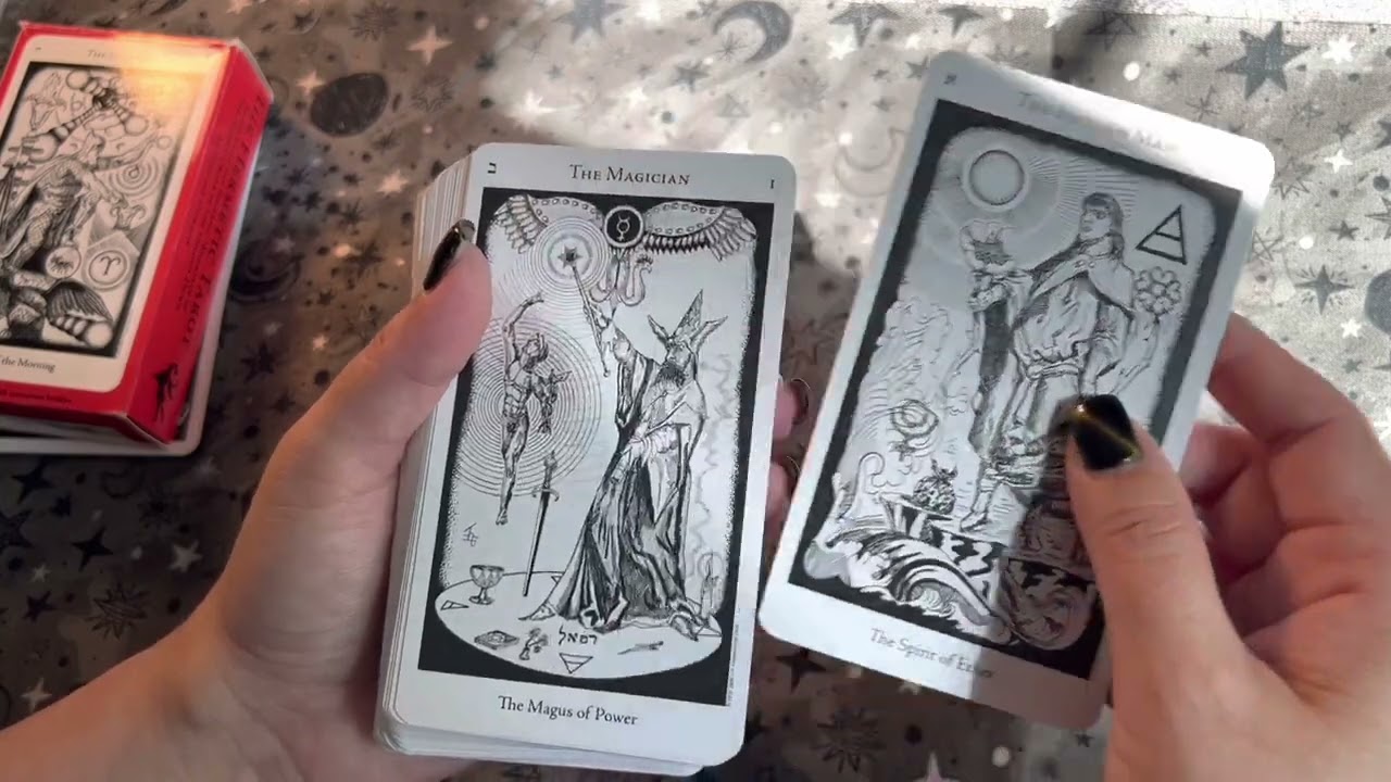 The Hermetic Tarot, Flip Through / Black and White Deck