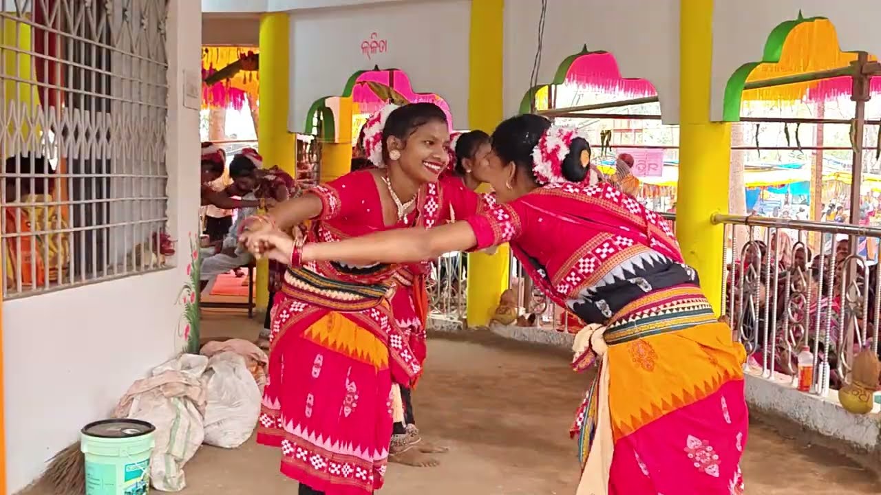 Chhilipa ledis kirtan, ଛୀଲିପା ଝିଅ ସଂକୀର୍ତନ ମଣ୍ଡଳୀ //ଆସ୍ଥା ପଟେଲ //birenkalakar 