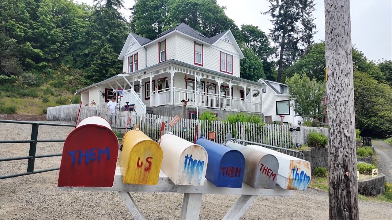 The Goonies 40th Anniversary In Astoria Oregon -Filming Locations & Record Shopping (Event Kick Off)