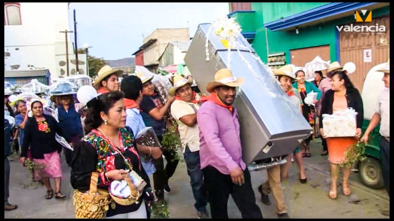¡¡  Impresionante !!!   dote de una novia Oaxaqueña. 