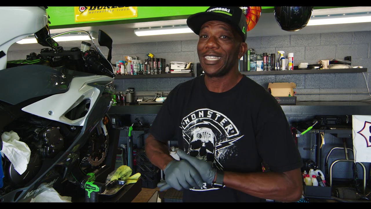 Jason Britton explains full 2021zx6r Stunt build