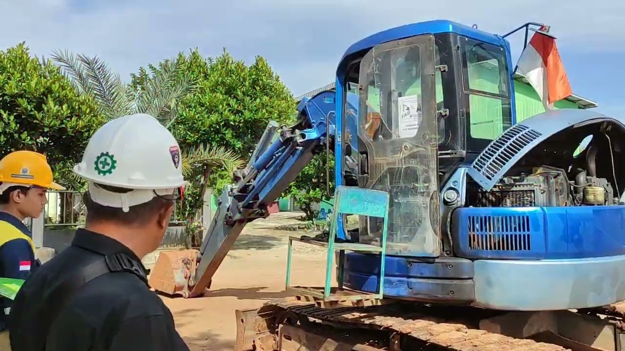UJI KOMPETENSI KEJURUAN TEKNIK ALAT BERAT