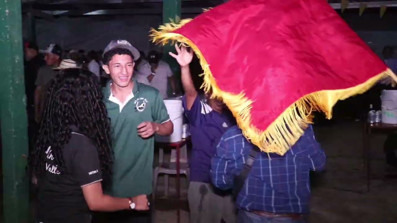 Abanderado, Fiesta de los hermanos Chirú, Claras Arriba de Capira. 