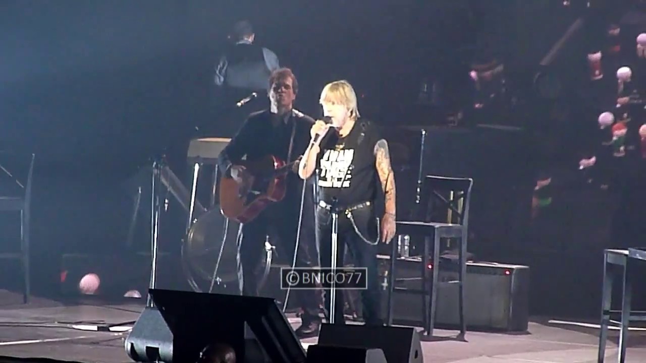 Renaud Phénix Tour - J'ai embrassé un flic - Zenith de Paris 15/10/16
