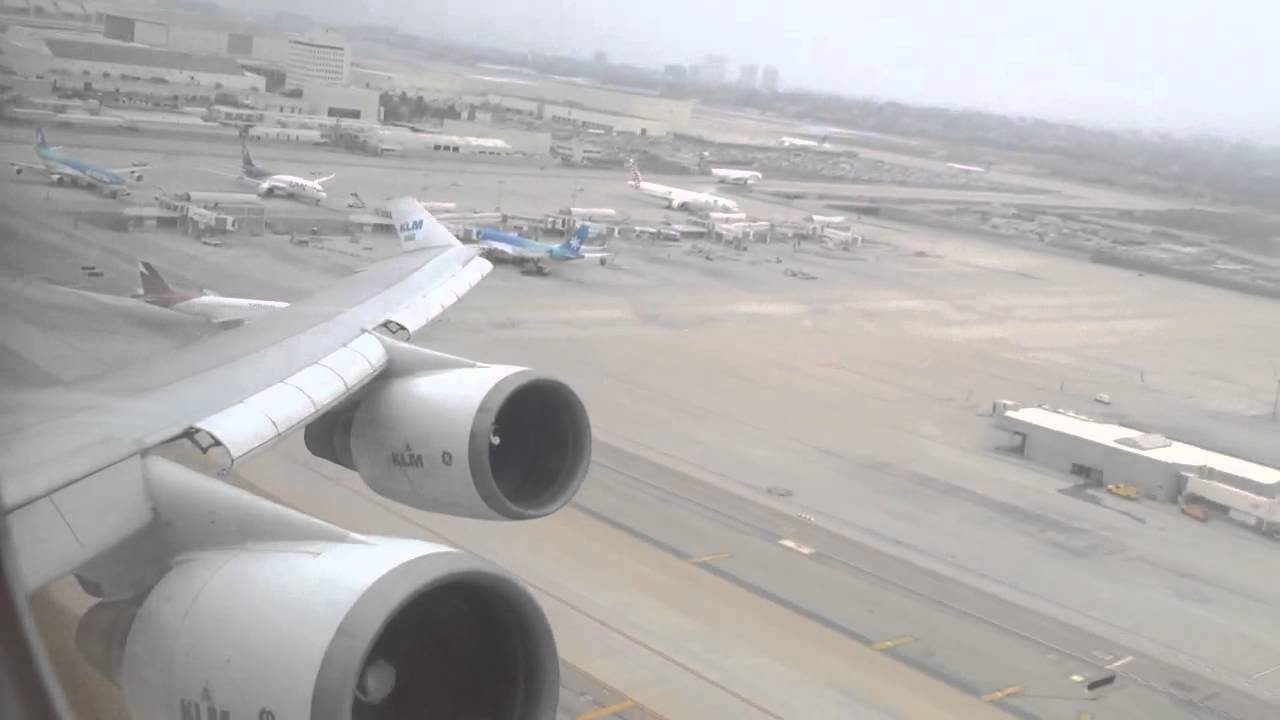 KLM 747-400 takeoff from LAX