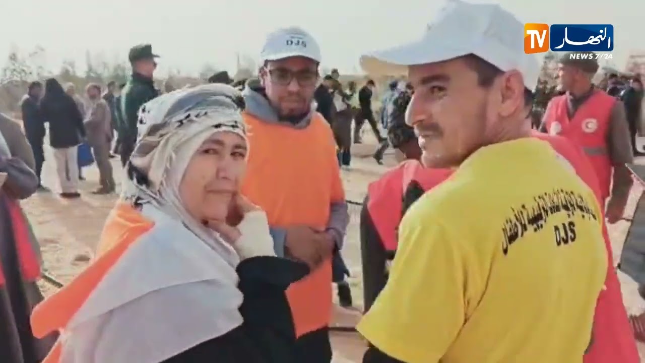 شاهد .. مشاركة واسعة للجمعيات في حملة التشجير بـ ورقلة