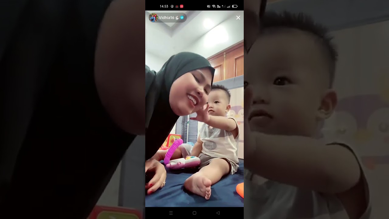 Live ibu vi sama baby khoai