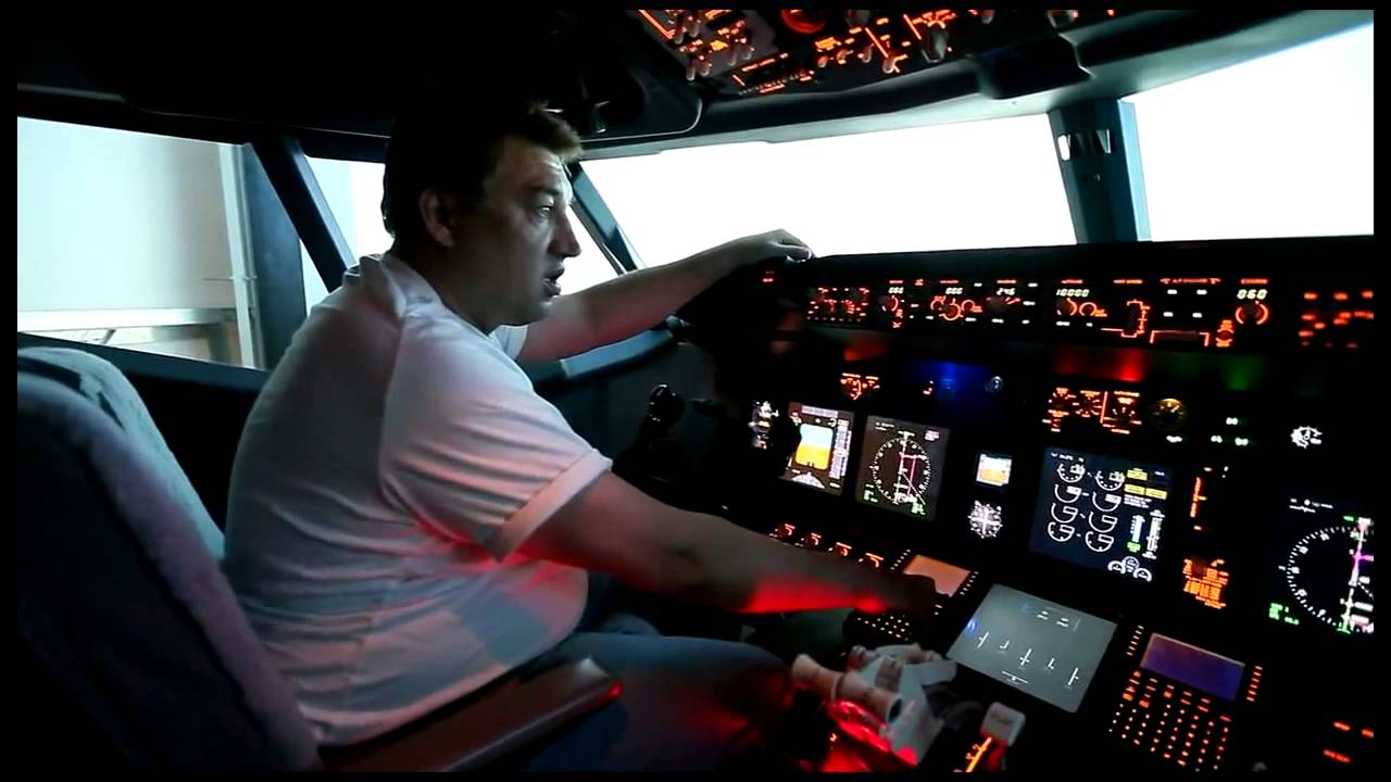 Полет на флайт-симуляторе Boeing 737NG / Boeing 737NG Flight Simulator (часть 1)