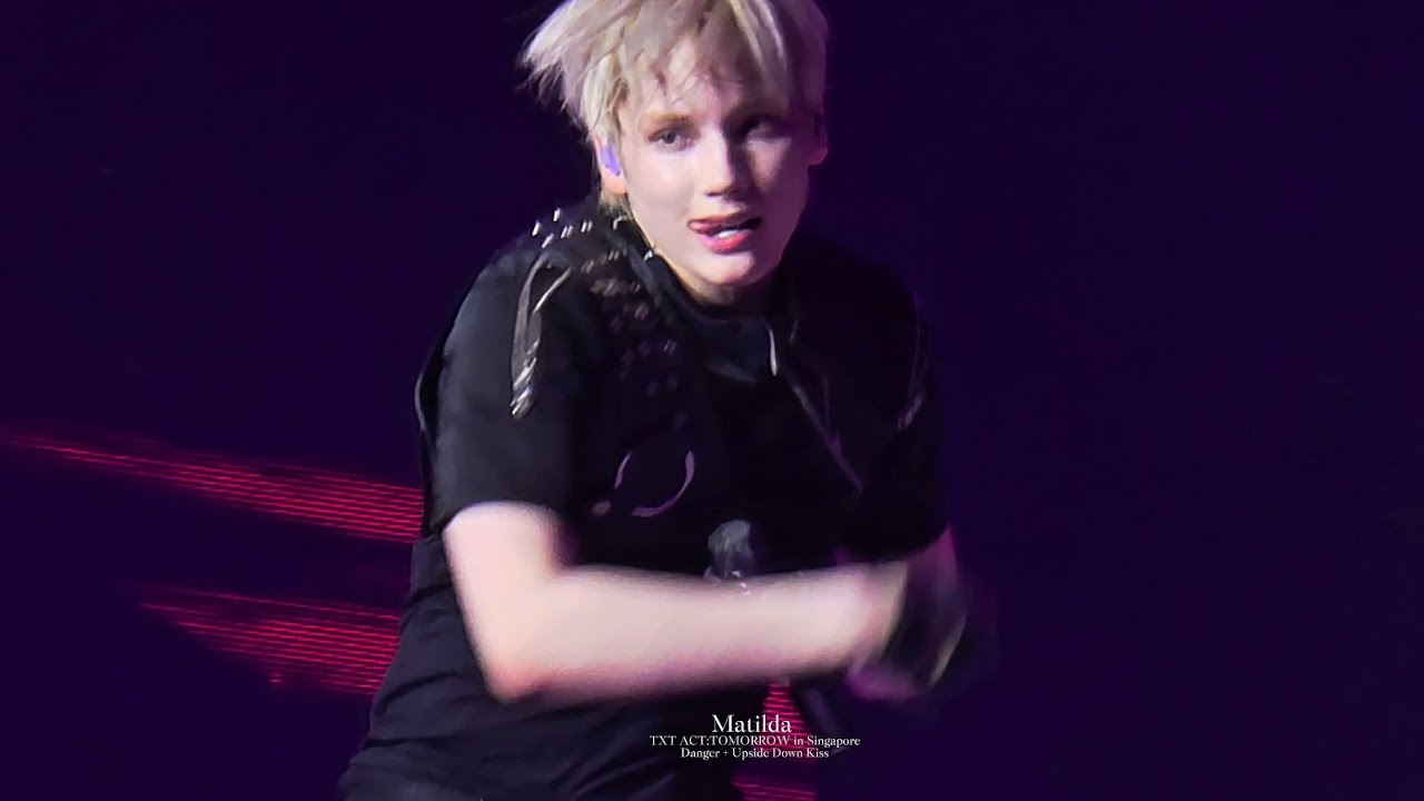 260117 TXT ACT:TOMORROW in Singapore - Danger + Upside Down Kiss [HUENINGKAI FANCAM]