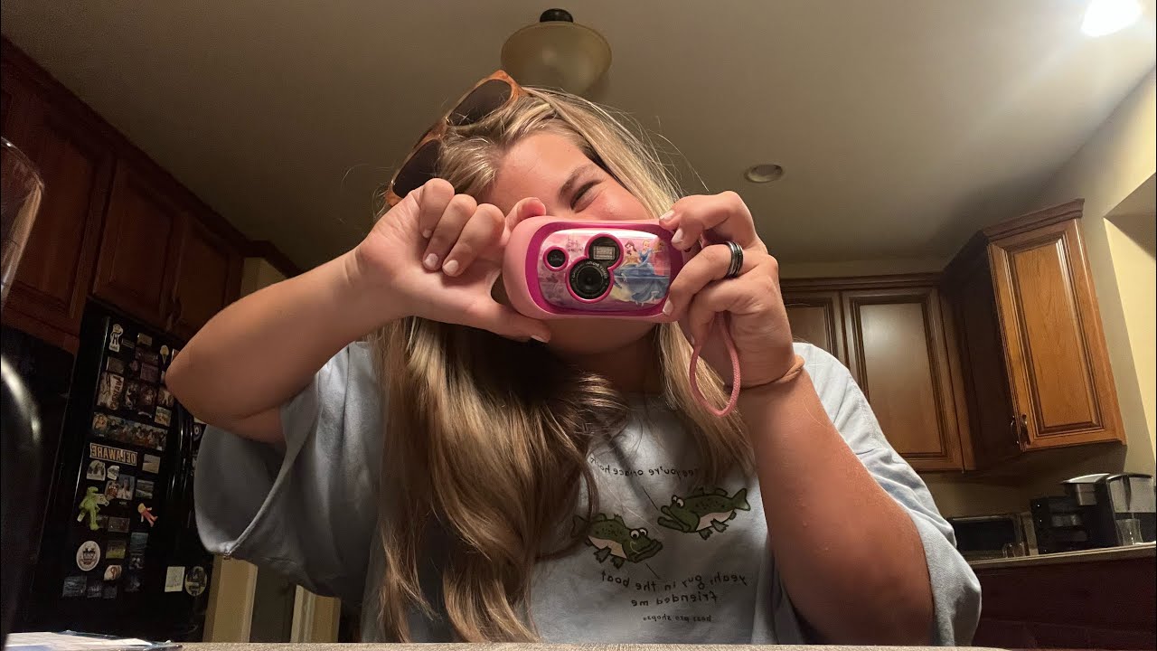 asmr- sketching you and having a mini photoshoot w/ flash 📸📸