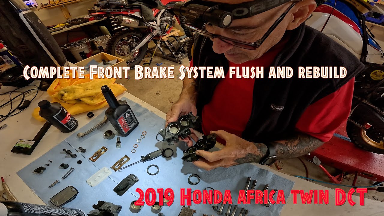 Honda Africa Twin DCT 2019 | full front brake system flush | Caliper and master cylinder cleaning