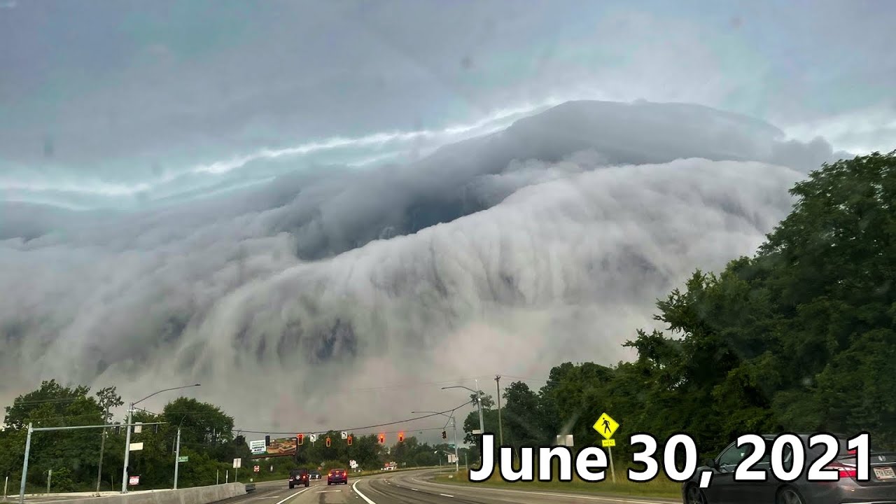 Apocalyptic Shelf Cloud and Fierce Thunder - June 30, 2021