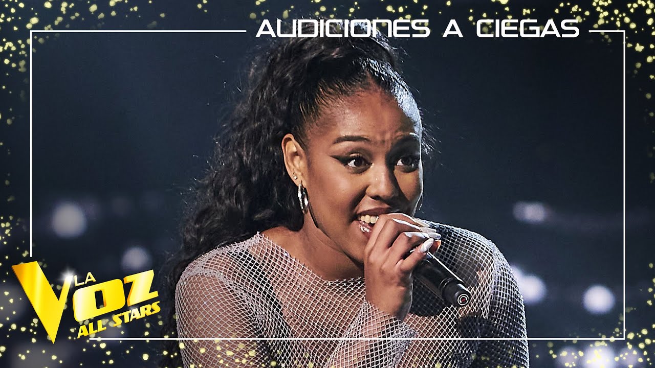 Linda Rodrigo canta 