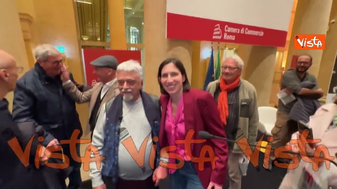 Occhetto compie 90 anni, l'abbraccio con i segretari PD Veltroni, Schlein, Rutelli e Franceschini