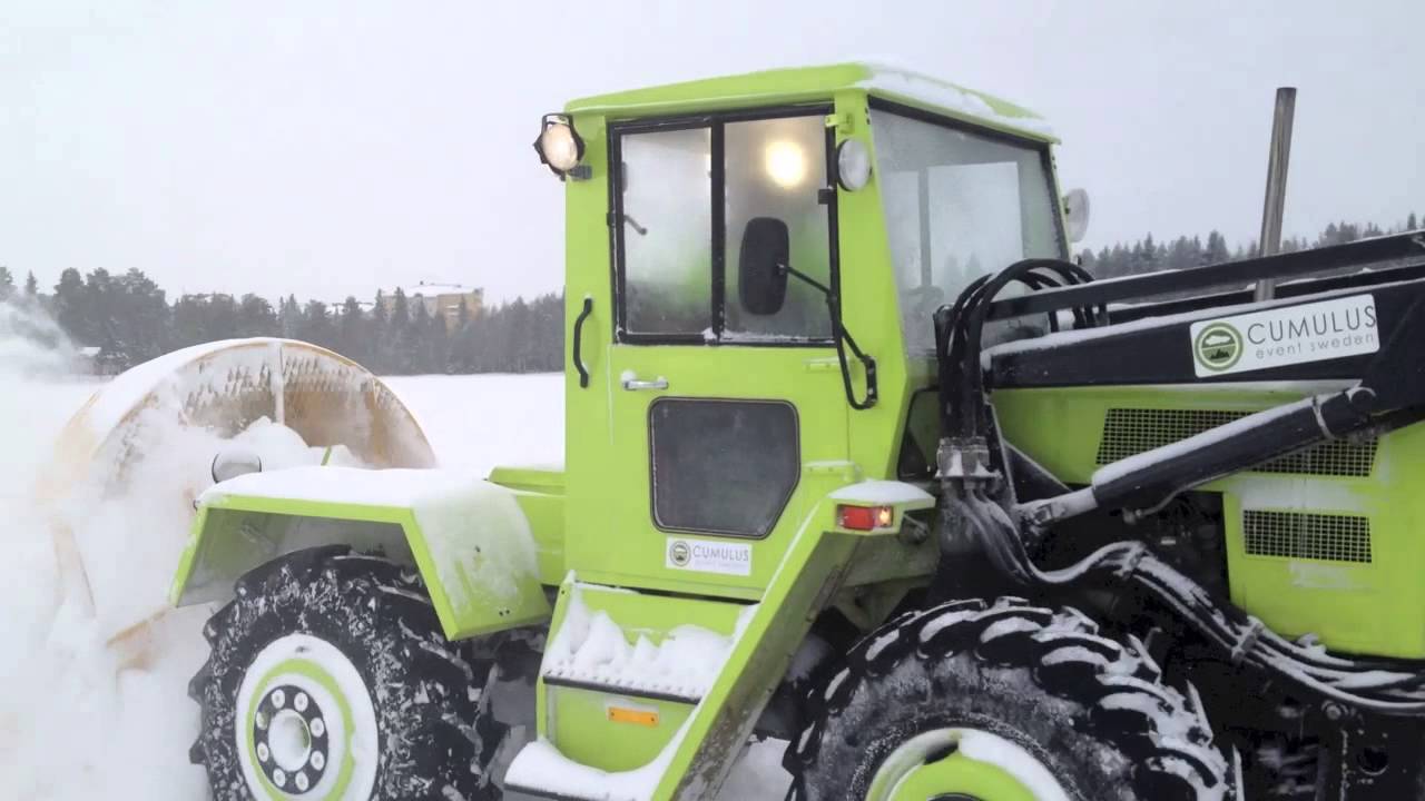 MB Trac 800 with Kuunto snow blower
