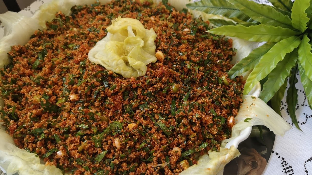 إيج  دونك 💚❤️💛أكلة كردية تراثية #تبولة كردية بالخضرة وزيت الزيتون 😋✌️